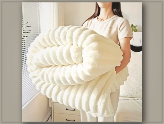 Picture of Solid Color Fleece Throw Blanket – Cozy, Lightweight, Perfect for Office Naps & Gifts, Multiple Colors